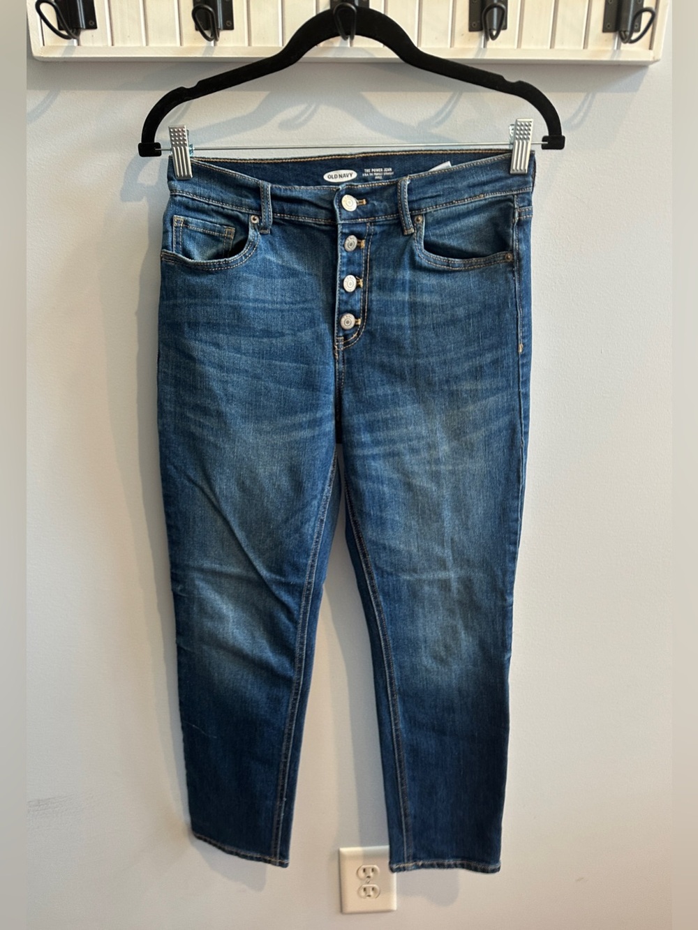 Old Navy Women's Button-Fly Ankle Skinny Jeans in Medium Blue Wash